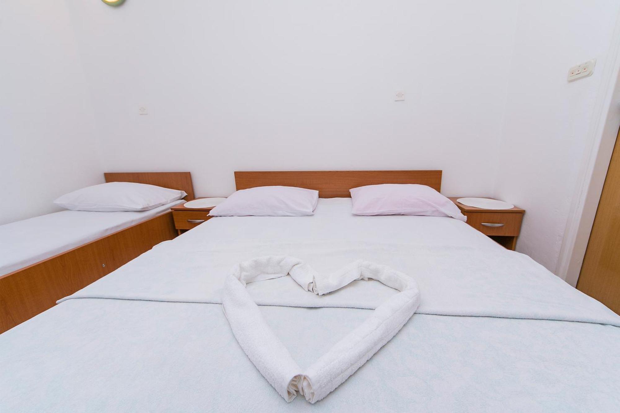 Apartments By The Sea Podaca, Makarska - 4734 Екстериор снимка