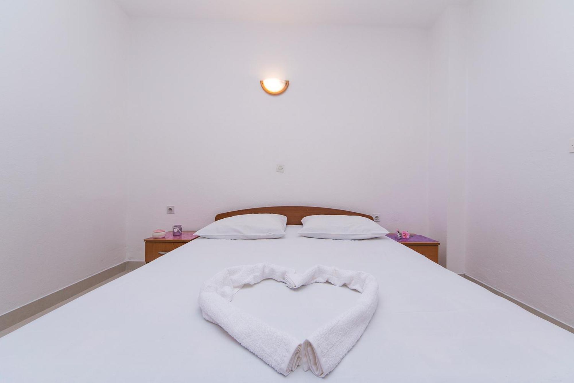 Apartments By The Sea Podaca, Makarska - 4734 Екстериор снимка